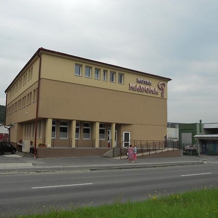 Motel Madona Banská Bystrica Buitenkant foto