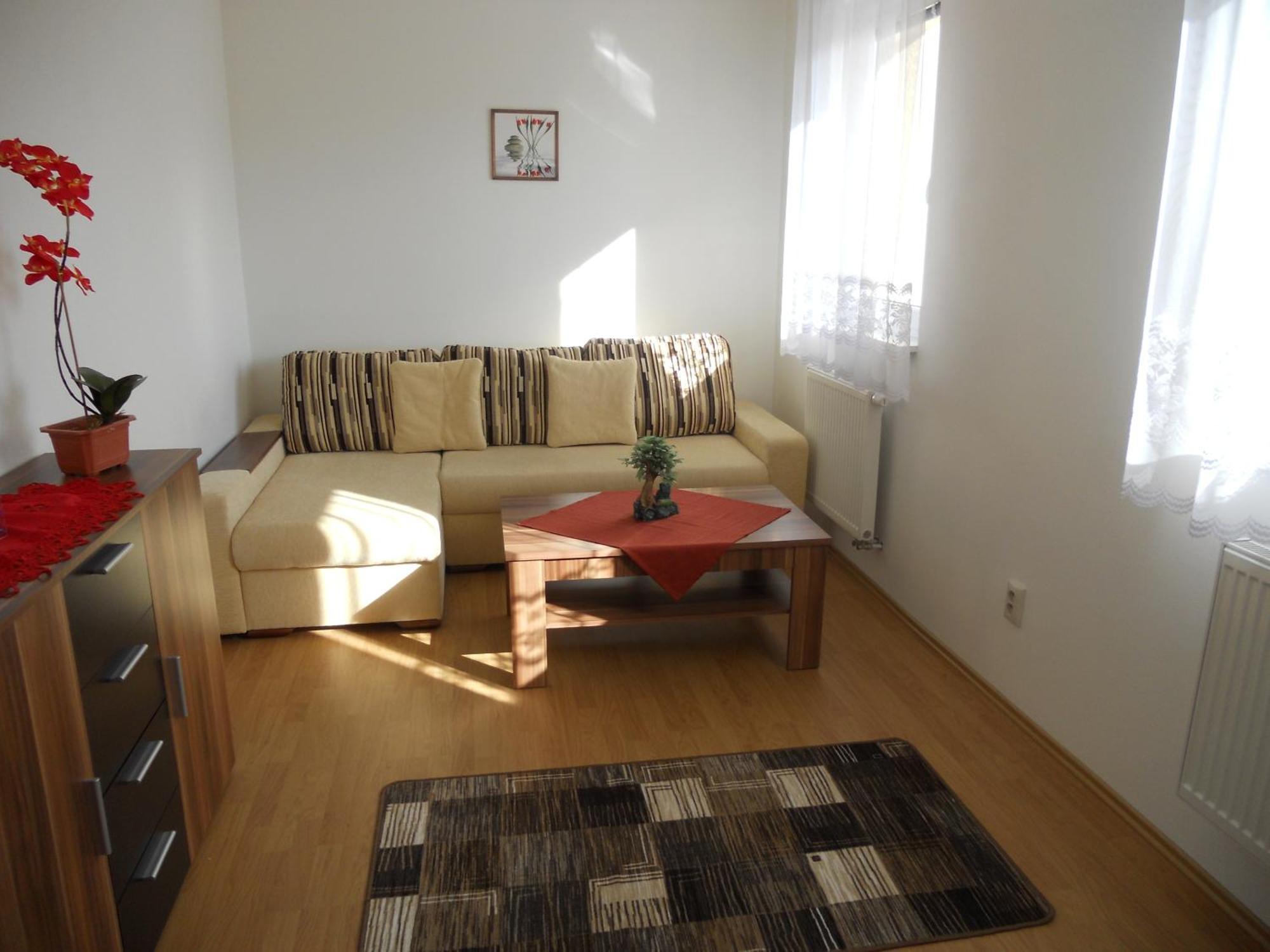 Motel Madona Banská Bystrica Buitenkant foto